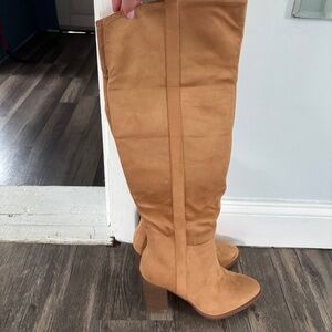 Suede brown heeled boots